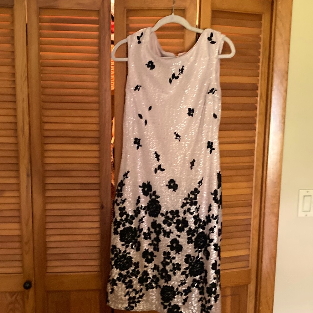 Stunning A-line midi dress